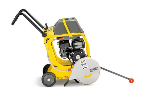 Нарезчик швов бензиновый Wacker Neuson BFS 735 A по выгодной цене в Архангельске. Надежное качество и лучшие условия ждут вас.
