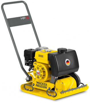 Виброплита Wacker Neuson MP-15 в прокат в Архангельске. У нас лучшая цена за сутки! Возможность взять в аренду с выгодной скидкой до 40% при экспресс доставке 24/7. И помните, ночью стоимость еще дешевле на 30%! #арендапрокат #виброплита #выгодно